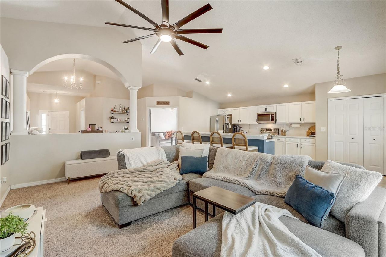 2033 Newtown Road , Groveland, FL 34736 Photo