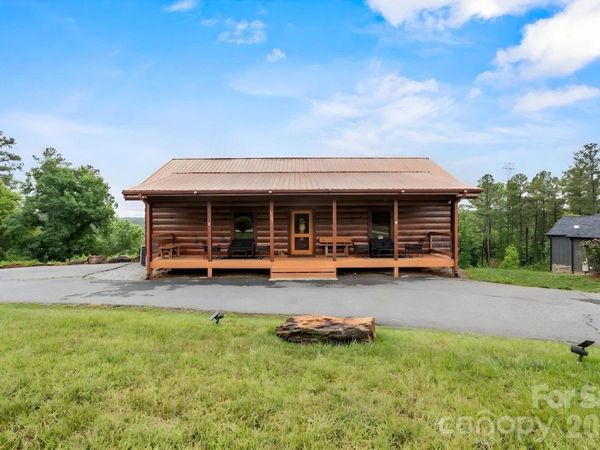 1732 Waters Edge Drive, Granite Falls, NC 28630