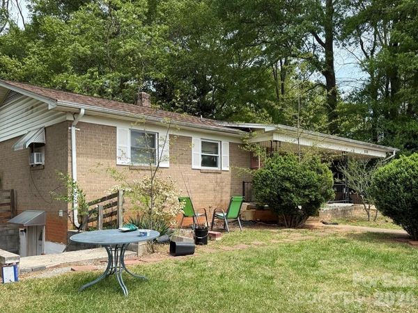 101 Ramsey Street , Morganton, NC 28655
