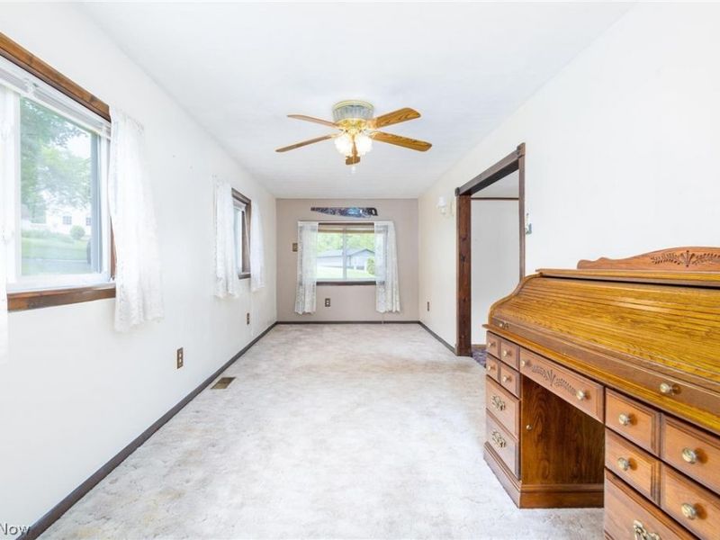 105 CRABAPPLE Lane, Hammondsville, OH 43930 Photo 16