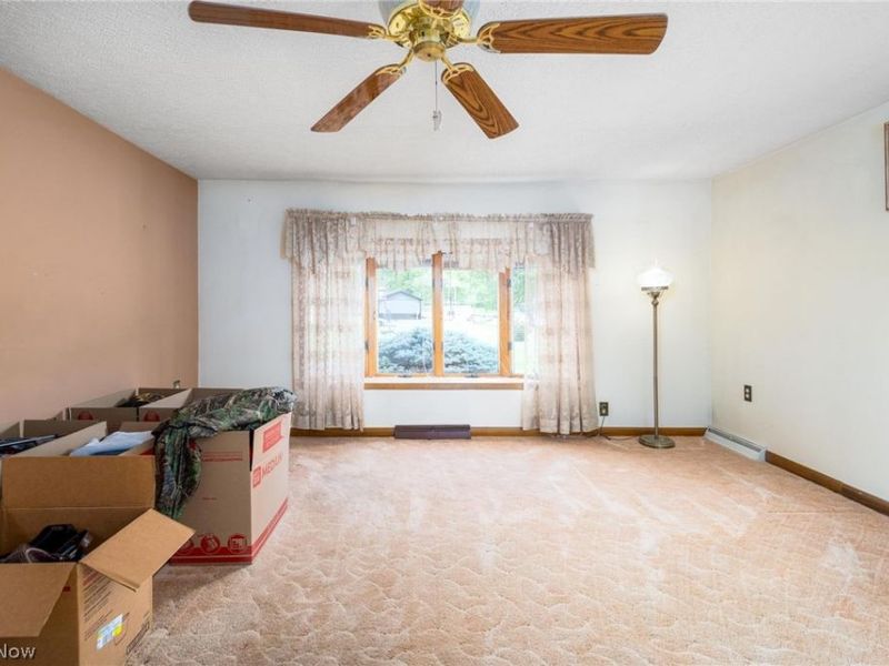 105 CRABAPPLE Lane, Hammondsville, OH 43930 Photo 19