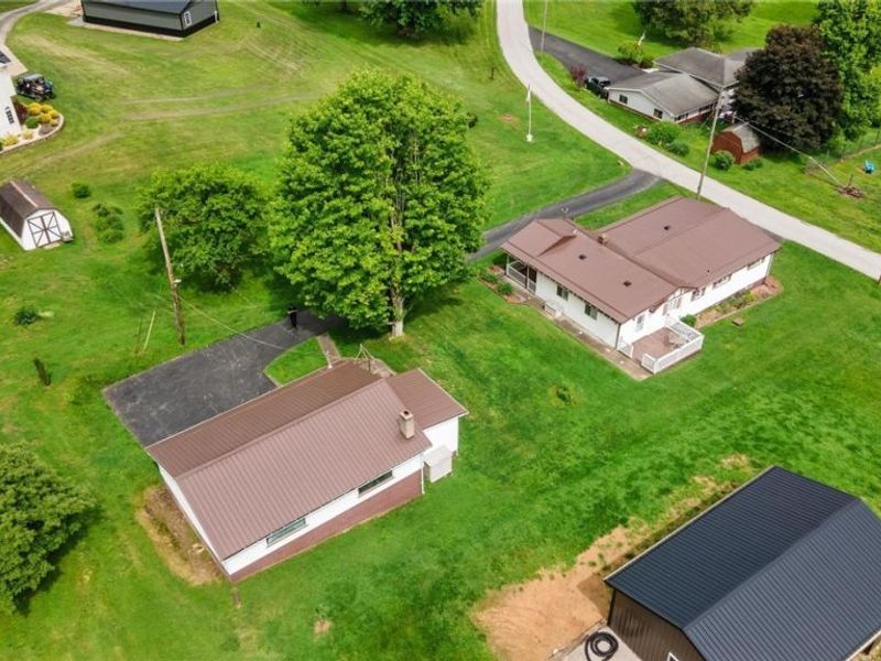 105 CRABAPPLE Lane, Hammondsville, OH 43930 Photo 36