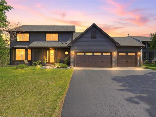10057 Raleigh Court, Woodbury, MN 55129