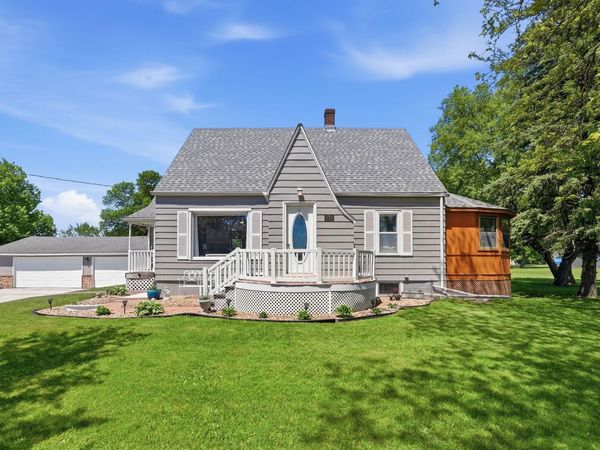573 Stearns Avenue E, Eden Valley, MN 55329
