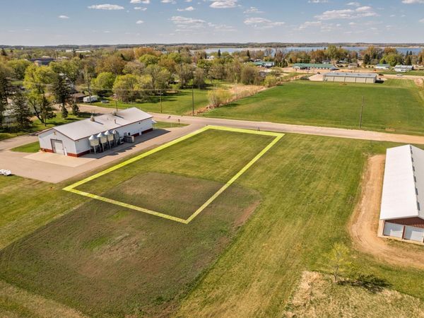 302 E Pike Street , Osakis, MN 56360