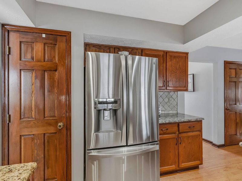 649 DEER RUN Drive, Gahanna, OH 43230 Photo 14