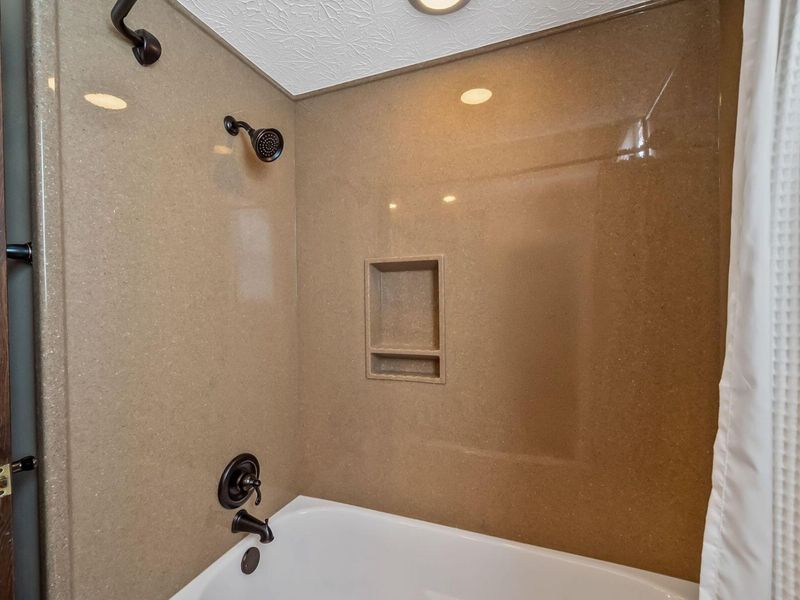 649 DEER RUN Drive, Gahanna, OH 43230 Photo 38