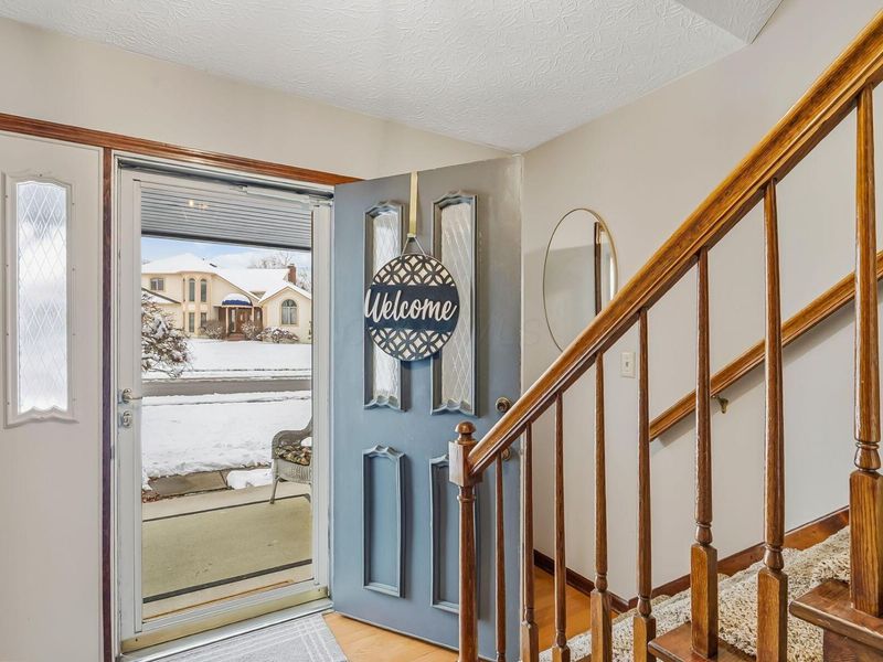 649 DEER RUN Drive, Gahanna, OH 43230 Photo 6