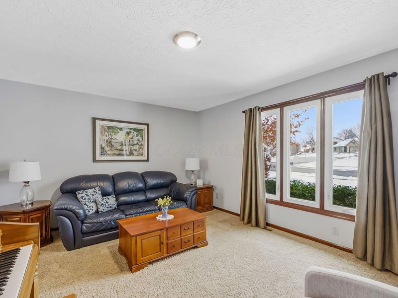 649 DEER RUN Drive, Gahanna, OH 43230 Photo 8