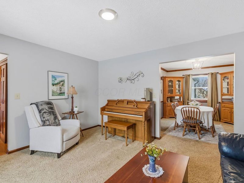 649 DEER RUN Drive, Gahanna, OH 43230 Photo 9