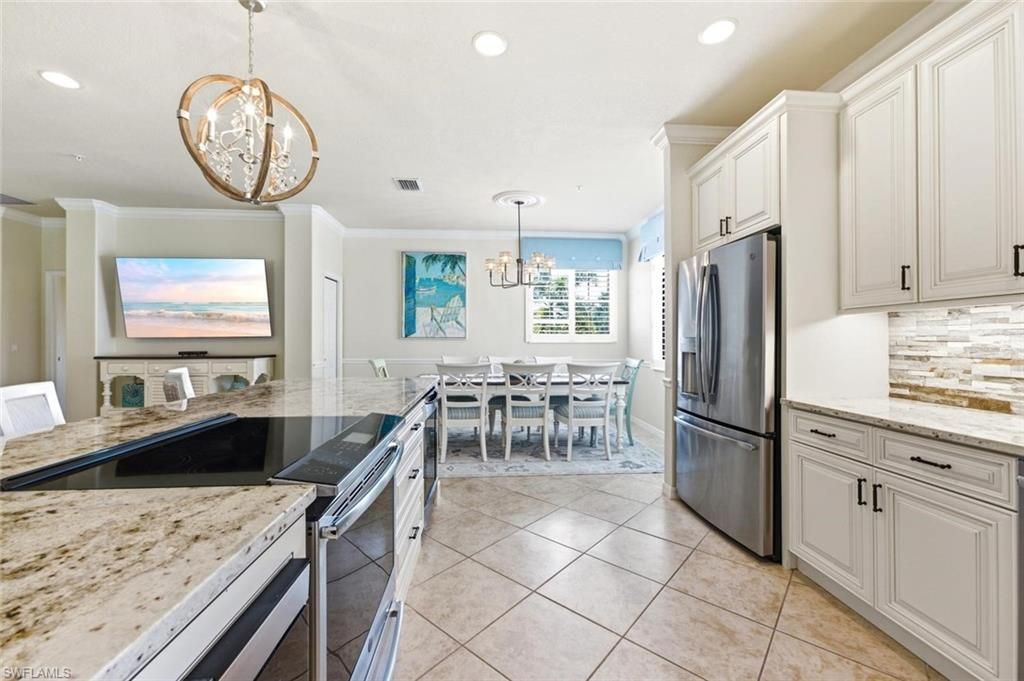 10554 Smokehouse Bay Dr , Unit 201, Naples, FL 34120 Photo