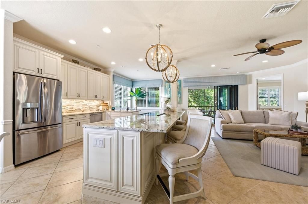 10554 Smokehouse Bay Dr , Unit 201, Naples, FL 34120 Photo