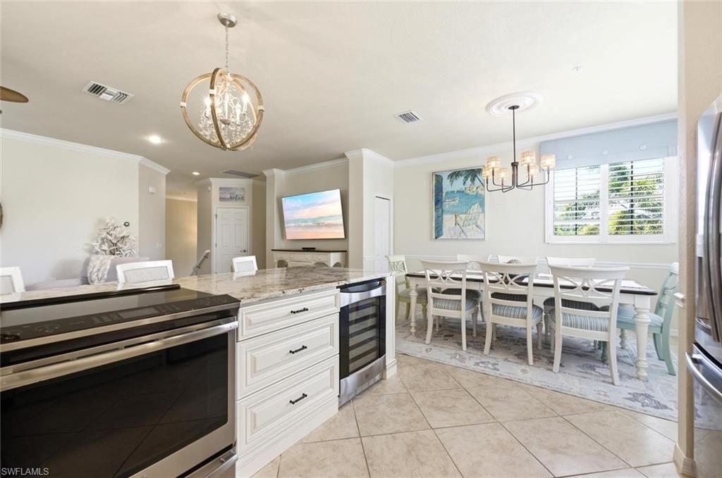 10554 Smokehouse Bay Dr , Unit 201, Naples, FL 34120 Photo