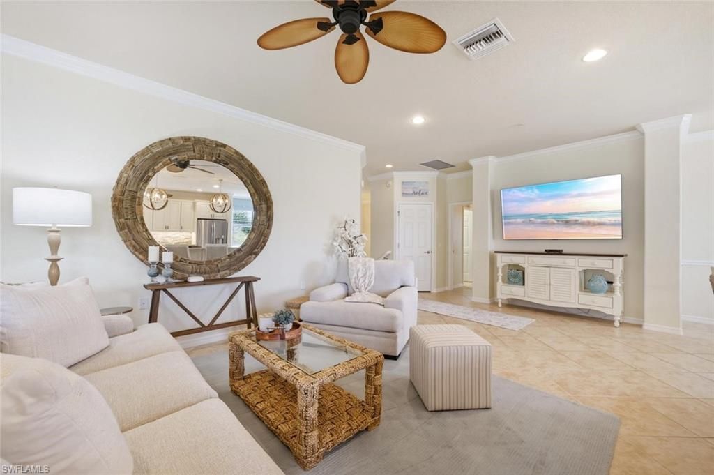 10554 Smokehouse Bay Dr , Unit 201, Naples, FL 34120 Photo