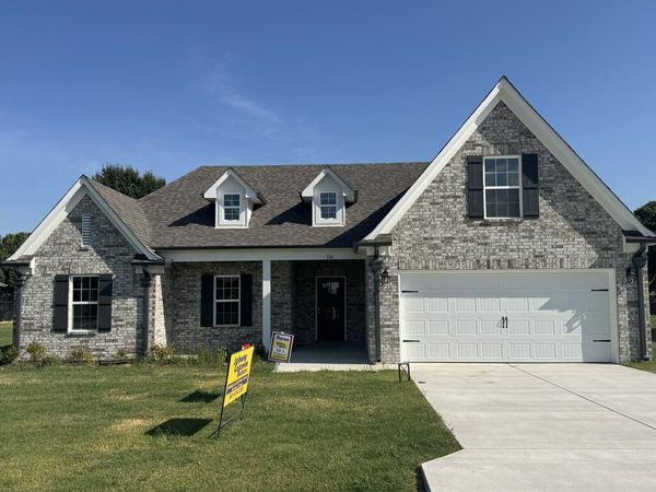 104 Cowling Cv, Marion, AR 72364
