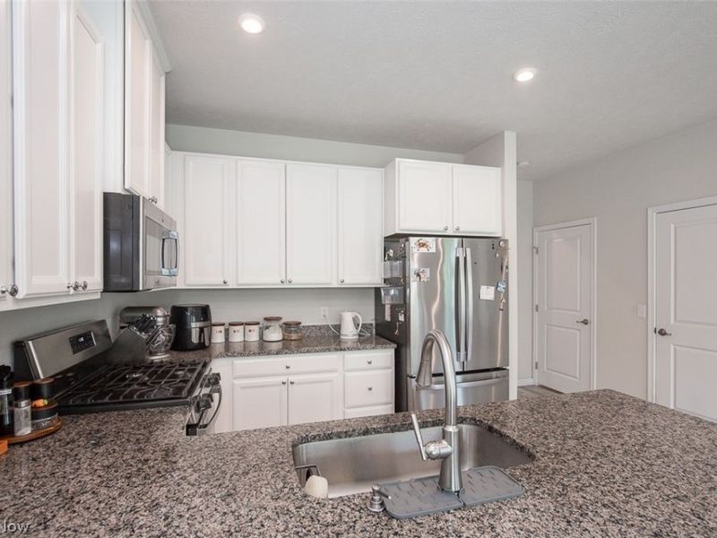 1169 Meadow Run, Copley, OH 44321 Photo 8