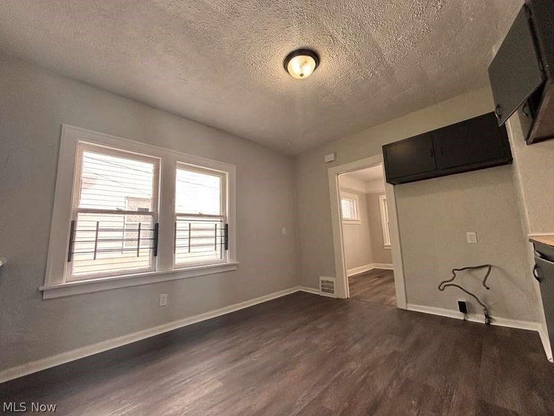 907 Rondel Road, Cleveland, OH 44110 Photo 6