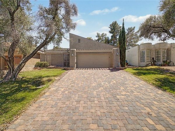 3172 Bel Air Drive, Las Vegas, NV 89109