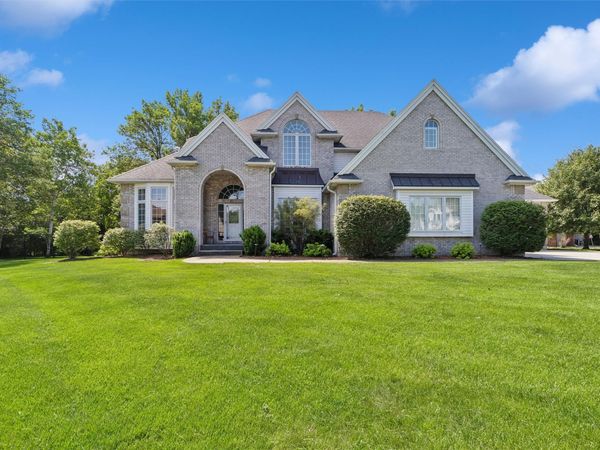 3521 133rd Way, Urbandale, IA 50323