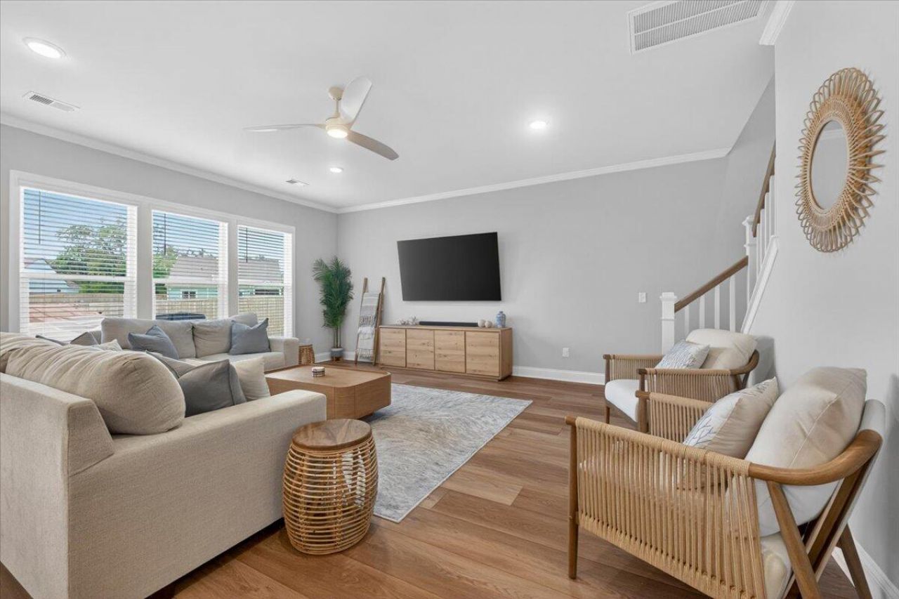 3186 Hugh Bennett Drive Photo 10