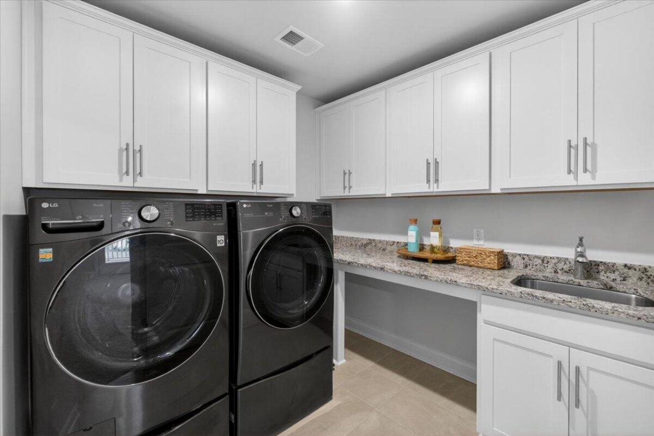 3186 Hugh Bennett Drive Photo 28