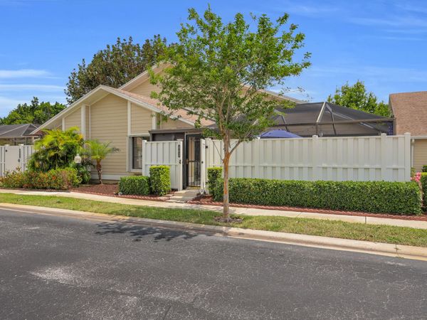 802 Summerwinds Lane, Jupiter, FL 33458