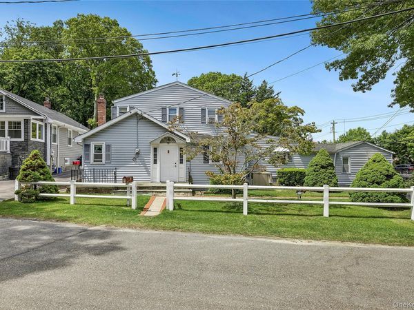 1 Beverly Road , Glen Cove, NY 11542