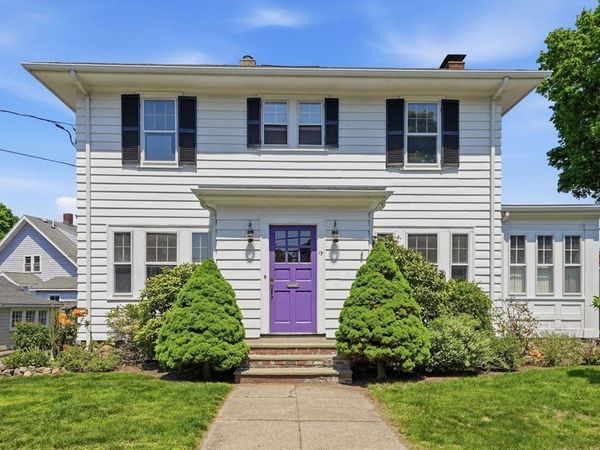 19 Humphrey St, Marblehead, MA 01945