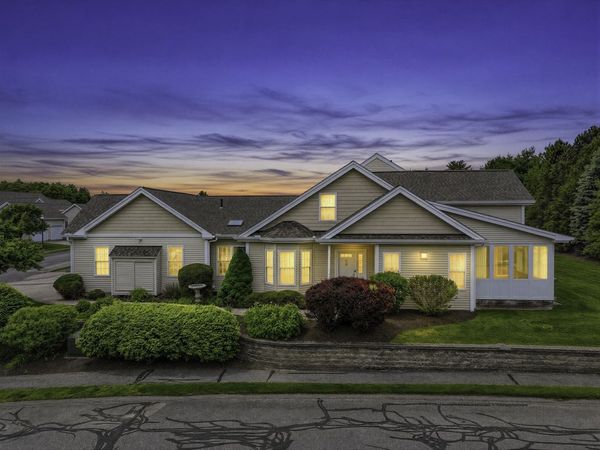 70 Orchard Meadow Dr, Unit 70, Shrewsbury, MA 01545