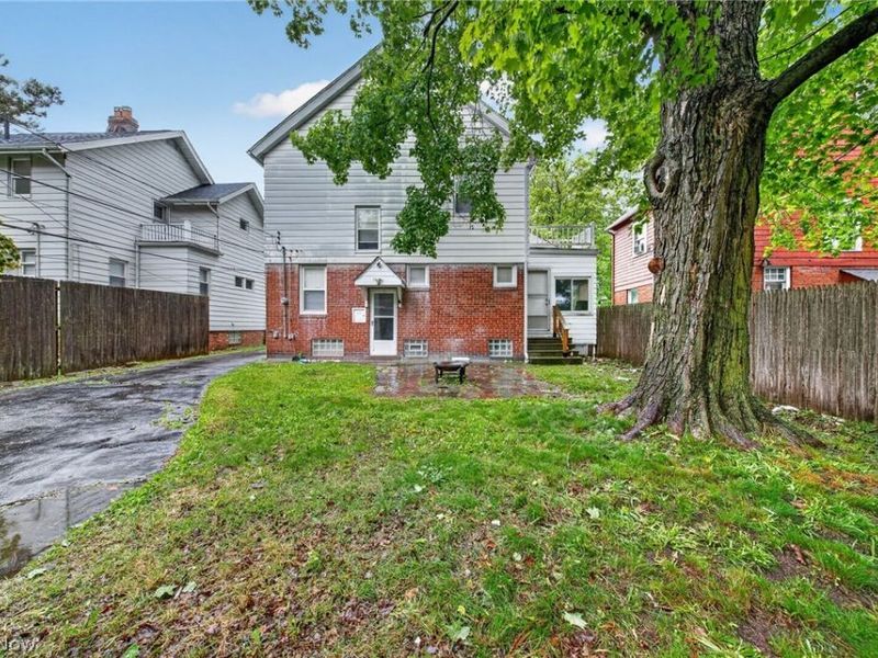 3954 Bluestone Road, Cleveland Heights, OH 44121 Photo 4