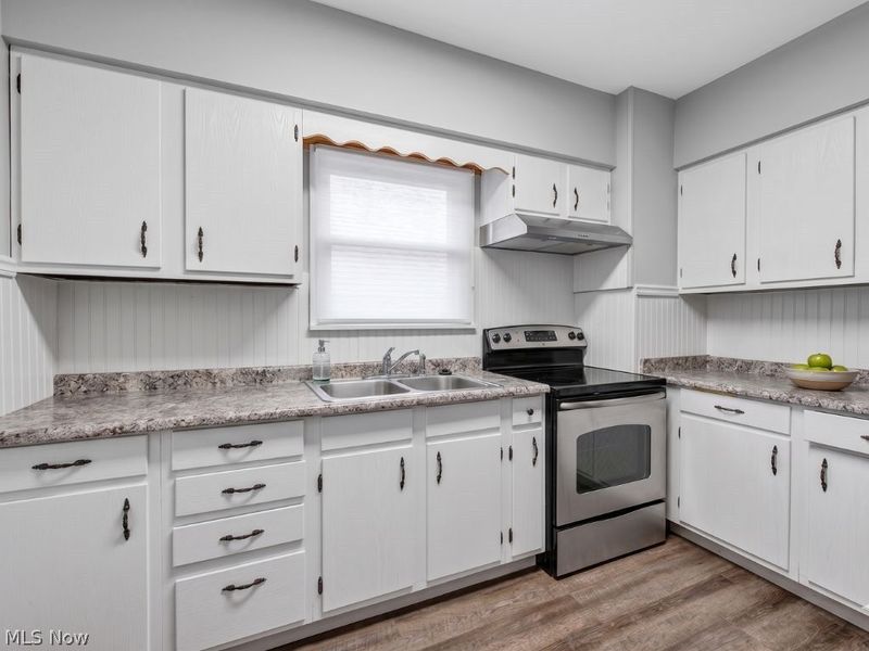3954 Bluestone Road, Cleveland Heights, OH 44121 Photo 6