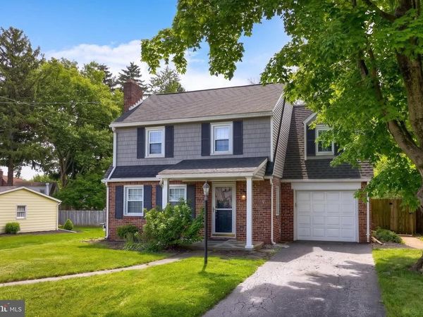 488 HILLCREST ROAD , YORK, PA 17403