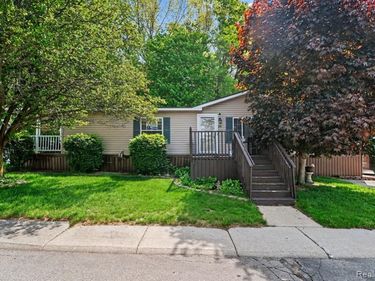 326 Basket Br , Oxford Twp, MI 48371