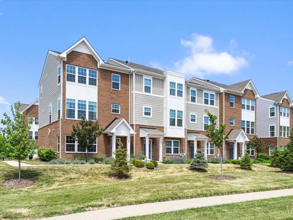 197 Canterbury Way , Lake Zurich, IL 60047
