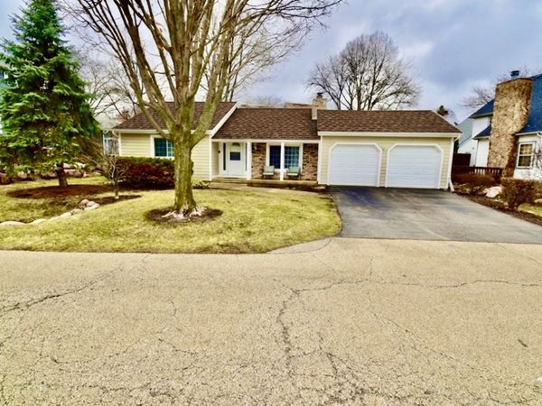 649 WILBUR Court , Unit 649, Gurnee, IL 60031