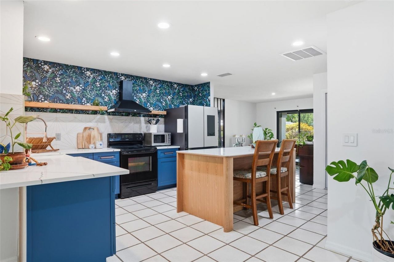 5837 Tallowood Circle, Fort Myers, FL 33919 Photo