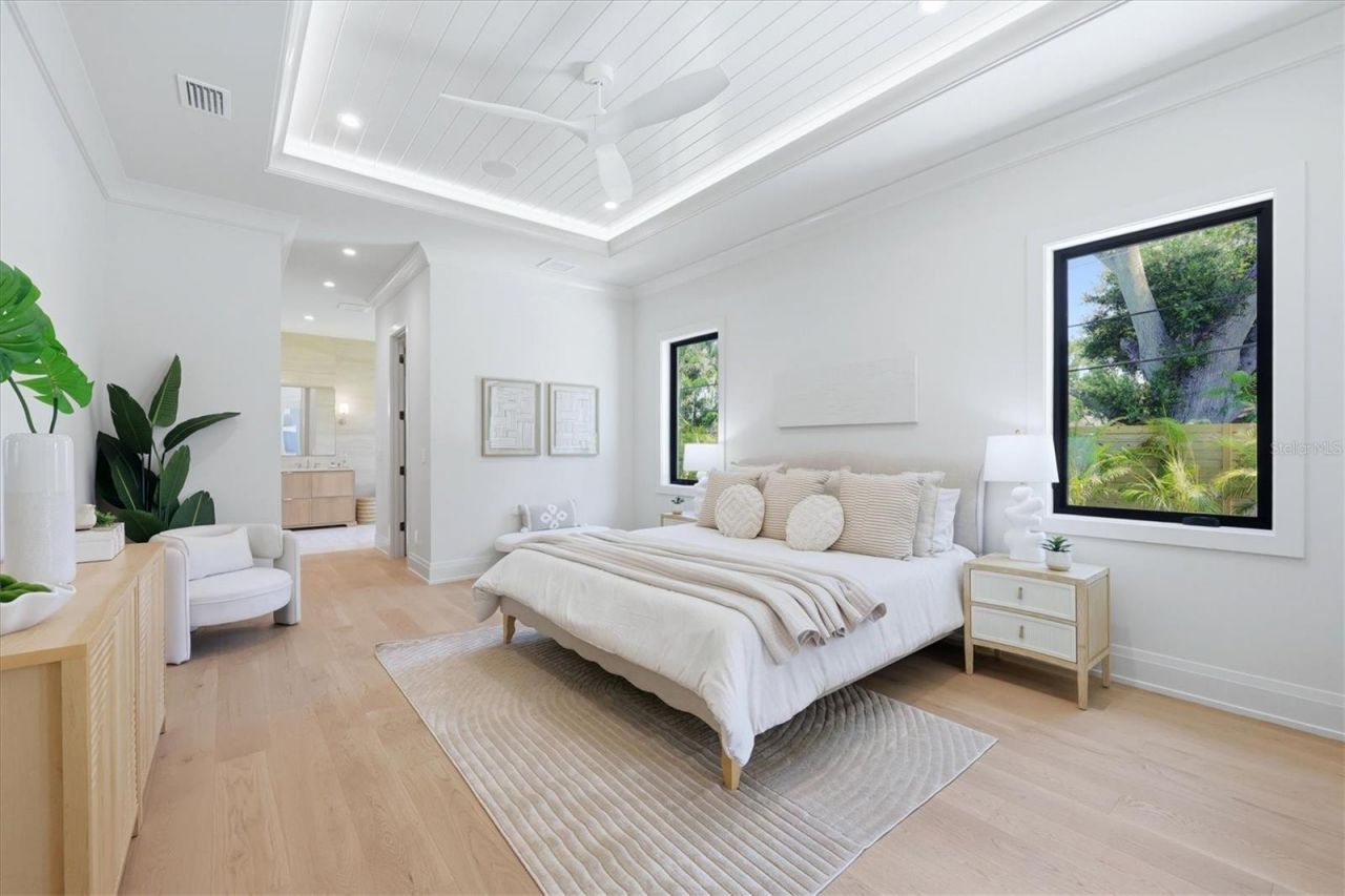 2531 Wisteria Street, Sarasota, FL 34239 Photo