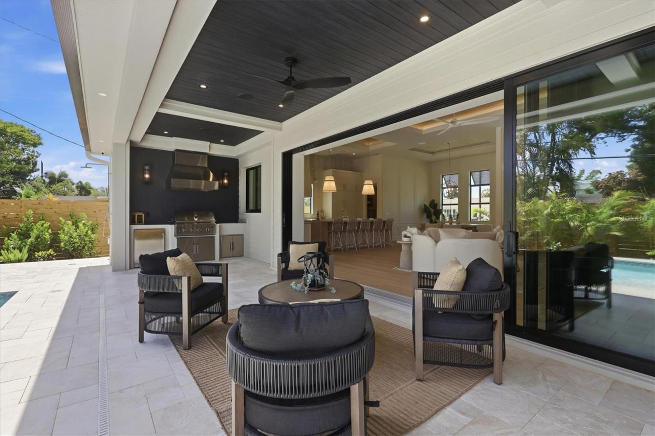 2531 Wisteria Street, Sarasota, FL 34239 Photo