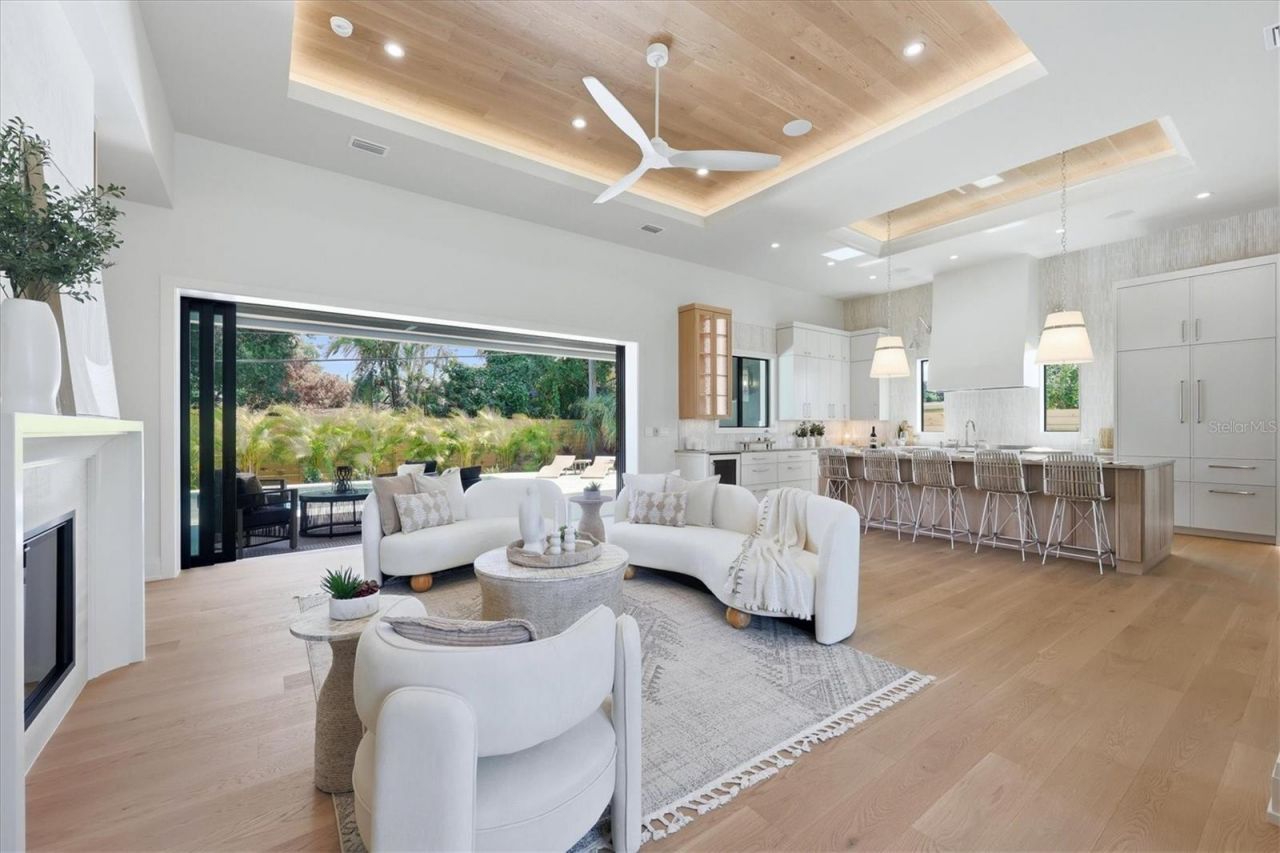 2531 Wisteria Street, Sarasota, FL 34239 Photo