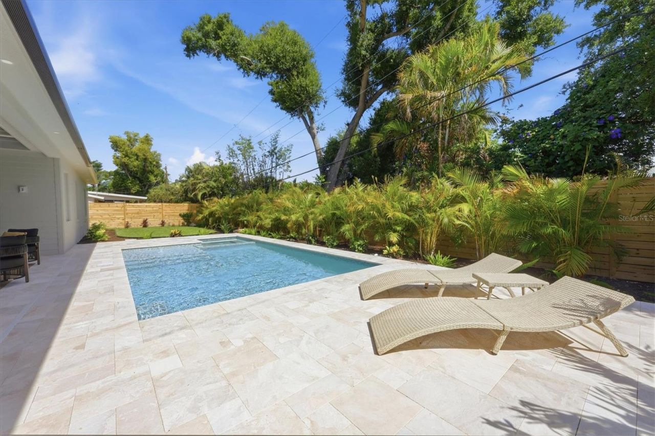 2531 Wisteria Street, Sarasota, FL 34239 Photo