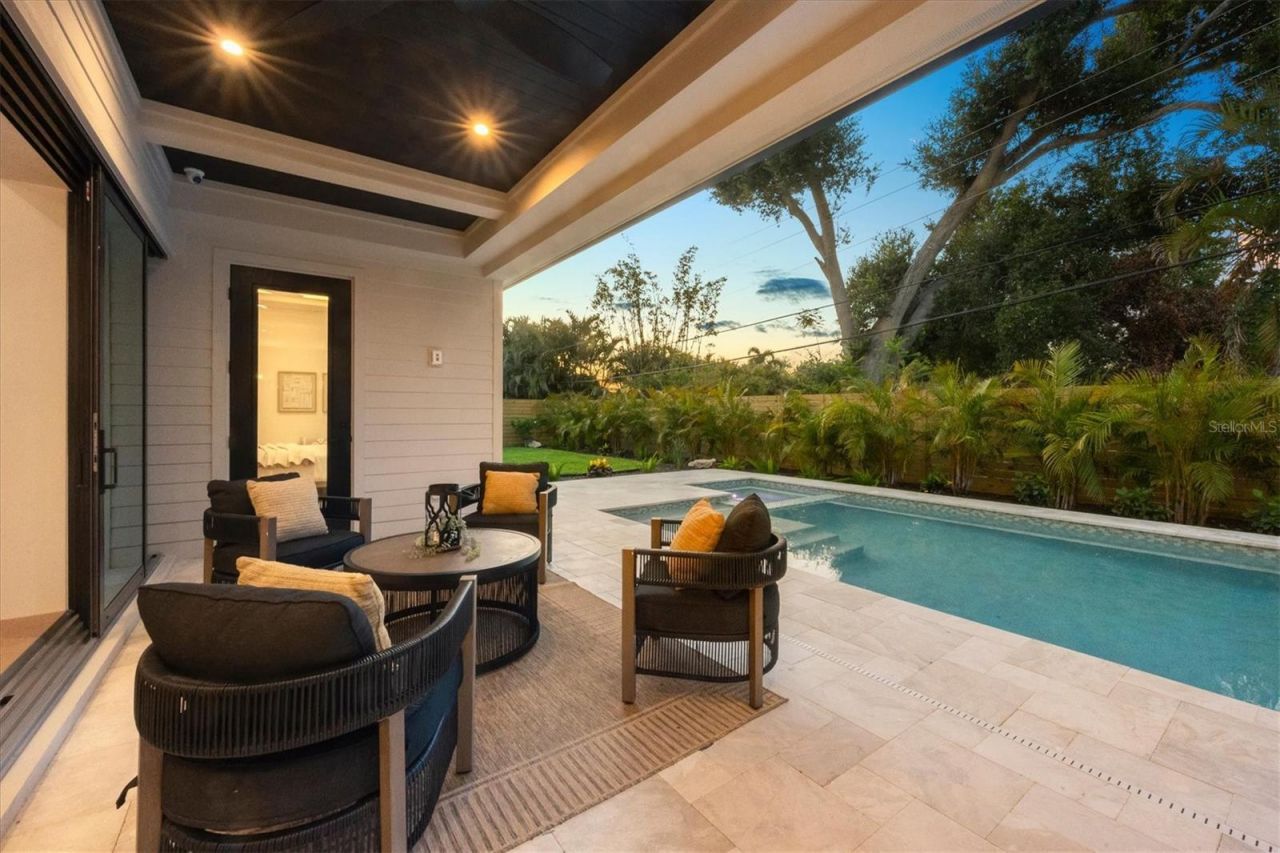 2531 Wisteria Street, Sarasota, FL 34239 Photo