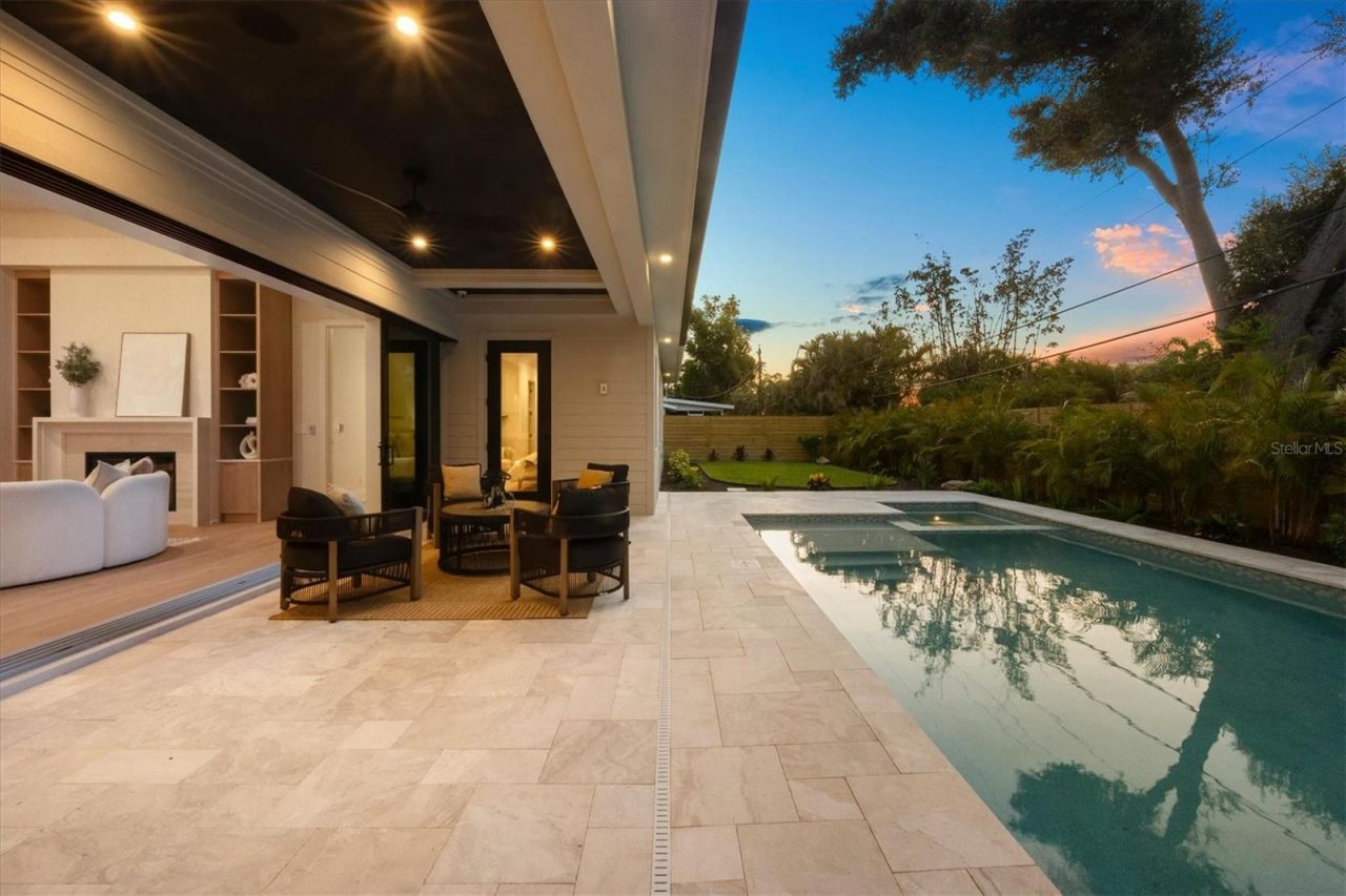 2531 Wisteria Street, Sarasota, FL 34239 Photo