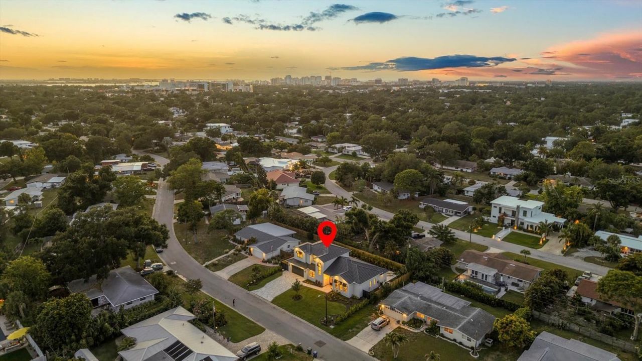 2531 Wisteria Street, Sarasota, FL 34239 Photo