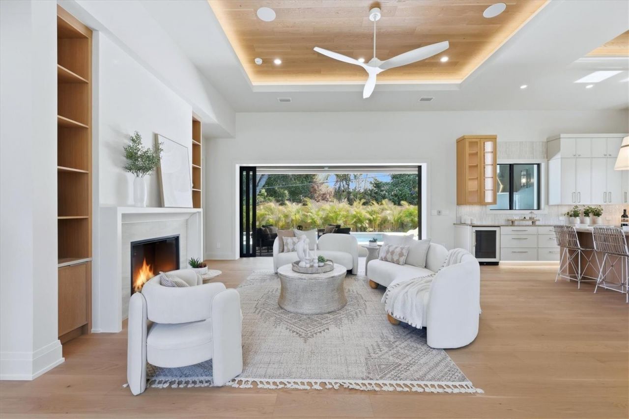 2531 Wisteria Street, Sarasota, FL 34239 Photo
