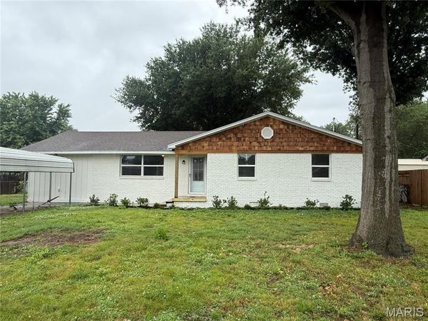 1913 Venda , Kennett, MO 63857