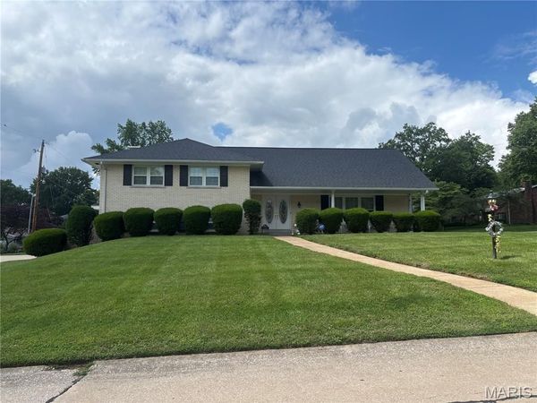 33 Fawnlily Drive , Belleville, IL 62221