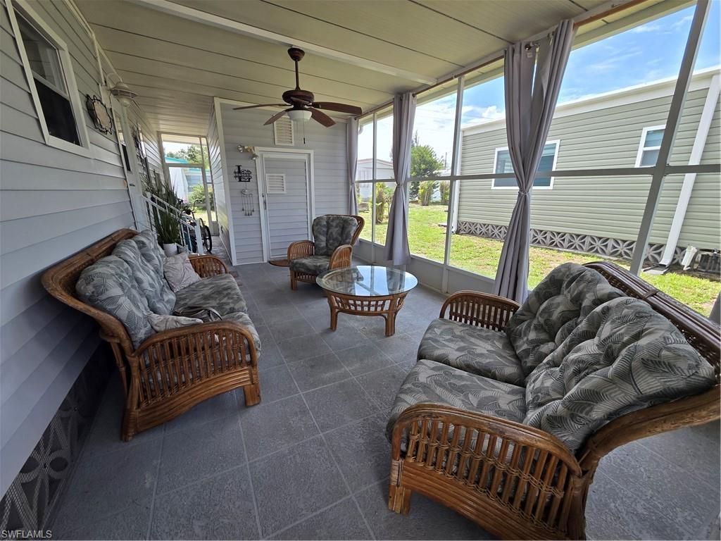 575 Winning Way, North Fort Myers, FL 33917 Photo