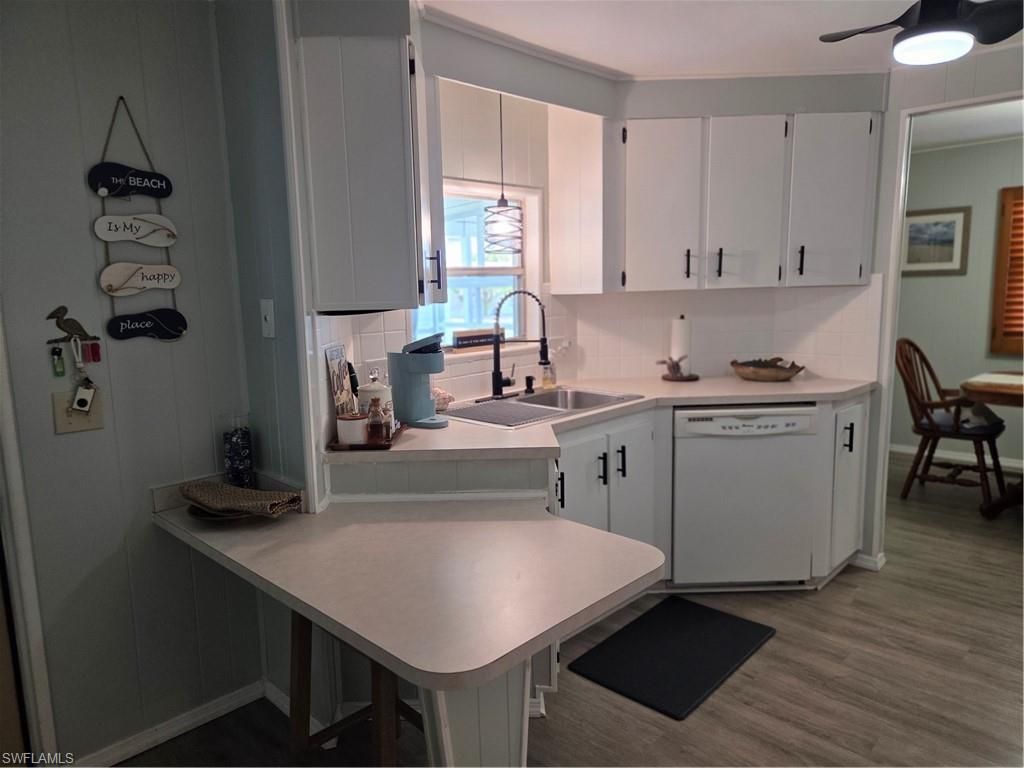 575 Winning Way, North Fort Myers, FL 33917 Photo