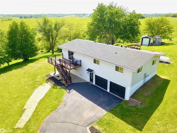 21 Eagle Drive, Oakland Acres, IA 50112