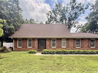 1513 Sherwood Drive, Bowling Green, KY 42103